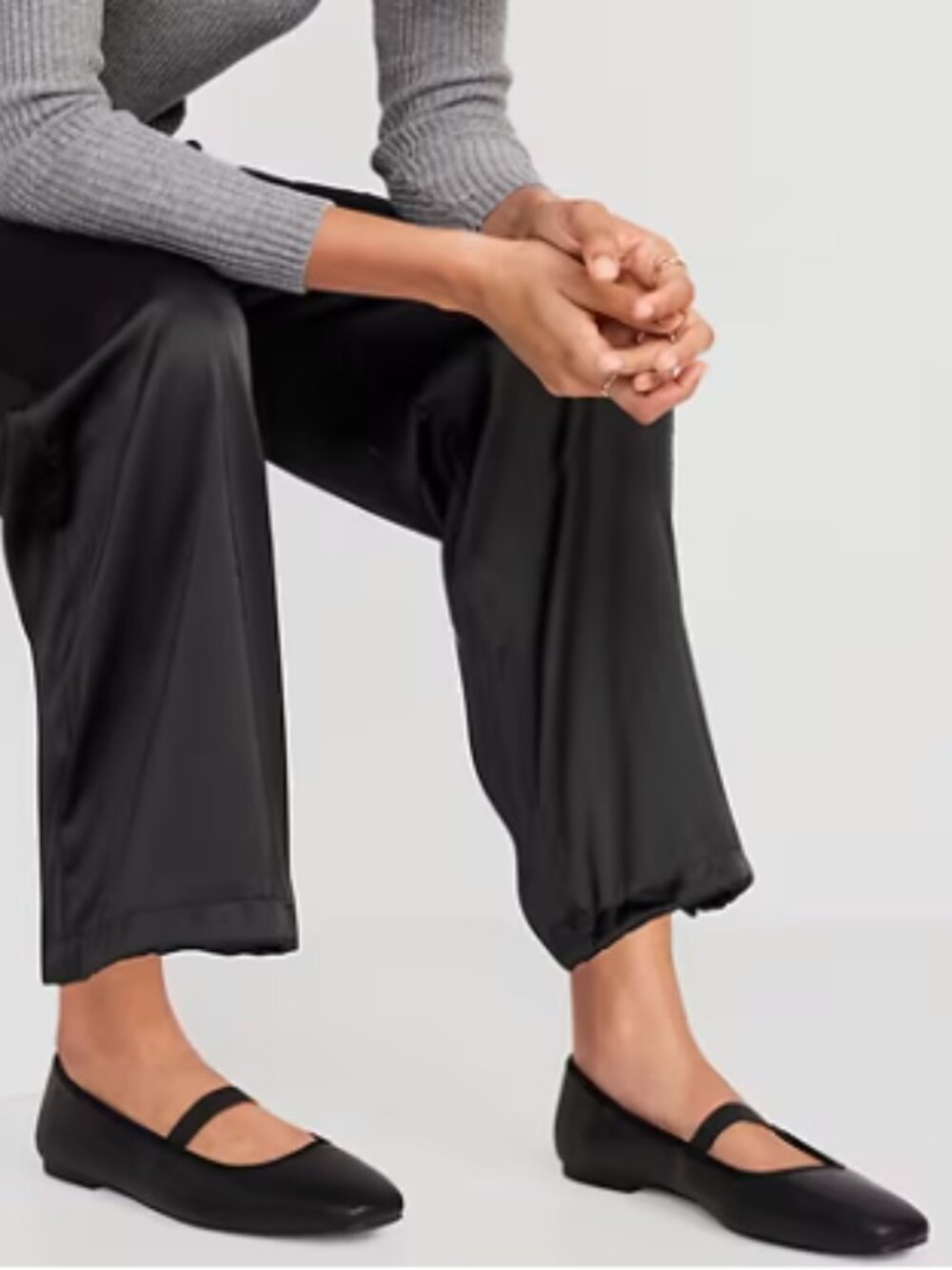 Old Navy Women’s Black Square-Toe Ballet Flats with Elastic Strap